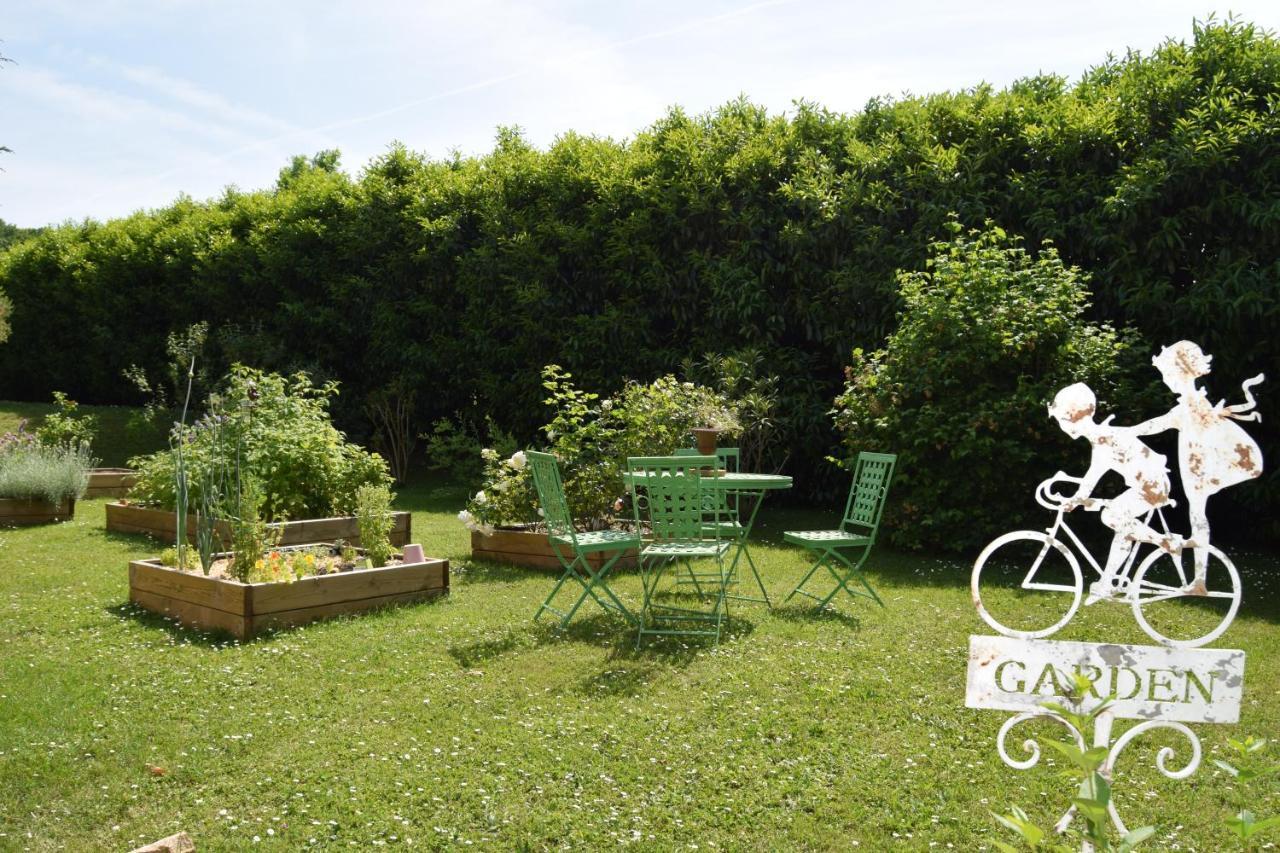 La Rocheliere Bed & Breakfast Bresse-sur-Grosne Dış mekan fotoğraf